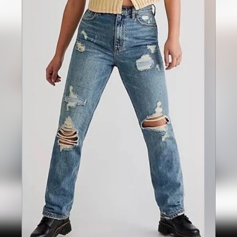 Free People Crvy Distressed Blue Jeans